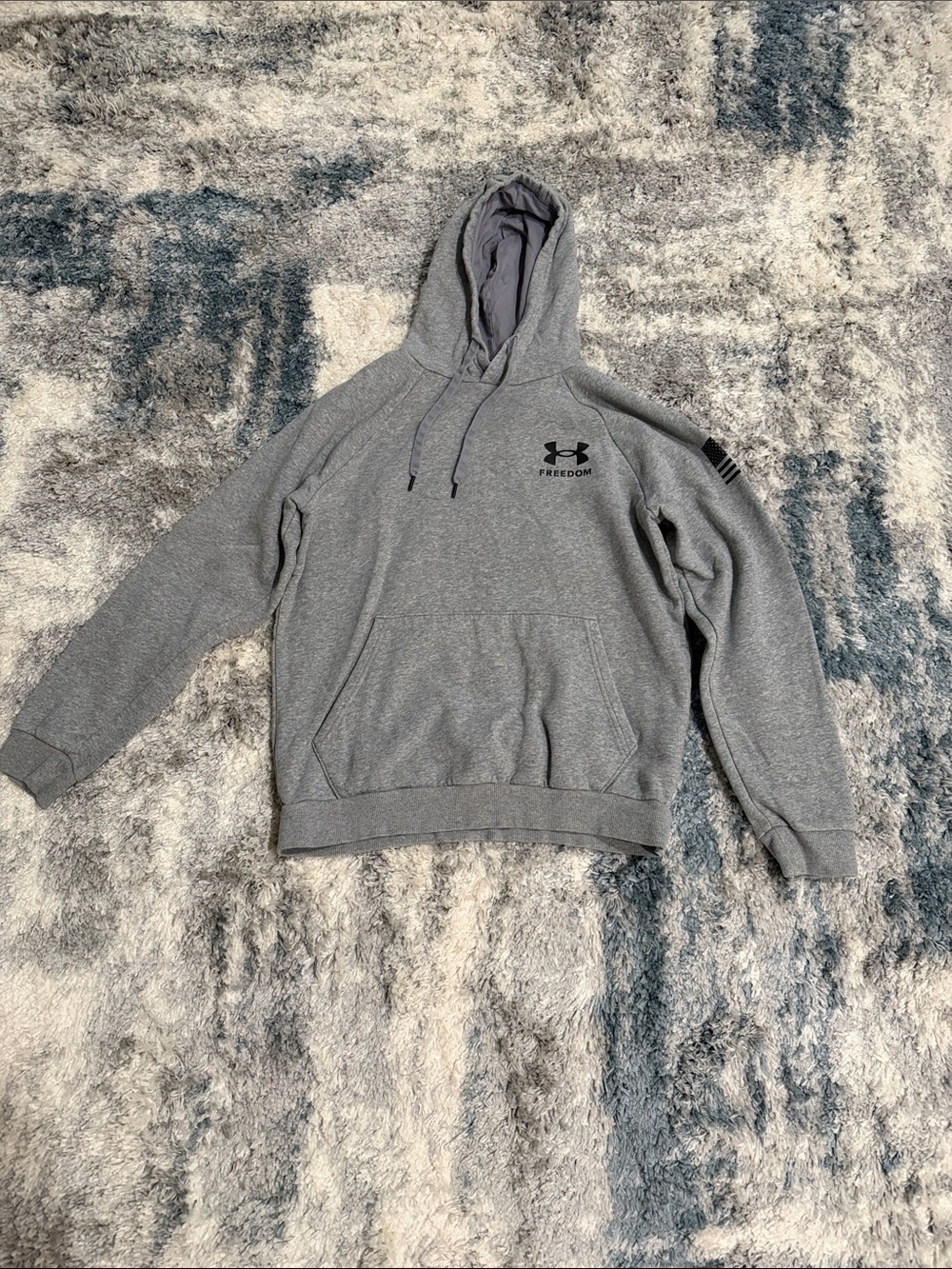 Men’s Under Armour Gray Pullover Hoodie with Freedom Logo